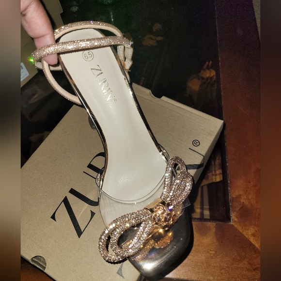 Womens Shoes - Picture 1 of 5